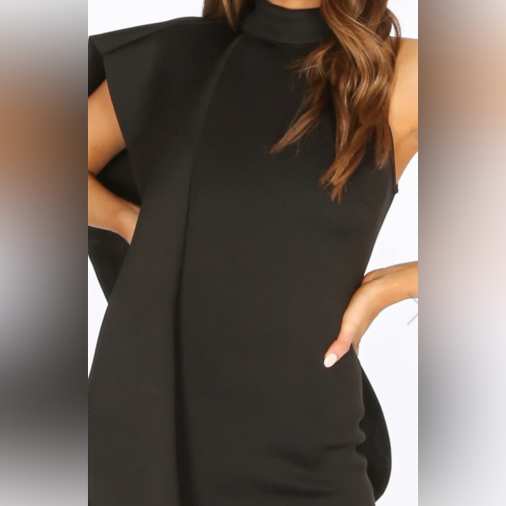 #002 NWOT - Women's Bodycon Black Neoprene Exaggerated Frill Midi Dress! - Picture 4 of 6
